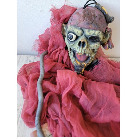 Halloween pirate AS IS hanging prop decor vintage home scary - Picture 4 of 11